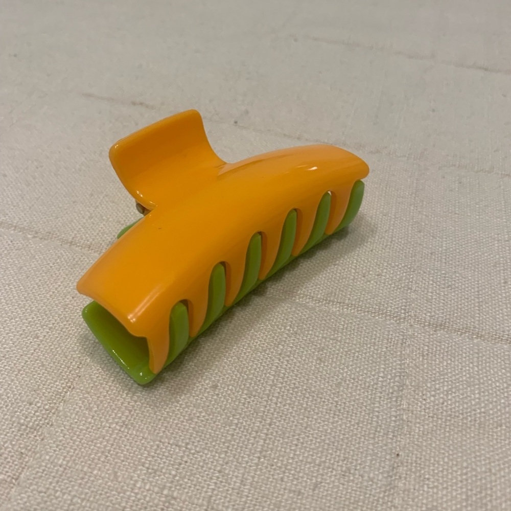 Urban Outfitters Hair Clip